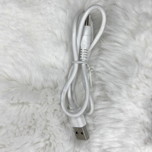 Foreo Luna Mini 3 Sonic Cleansing Device - Picture 3 of 3